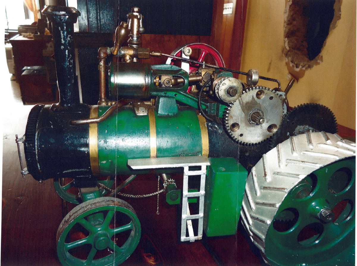 Miniature Steam Engine